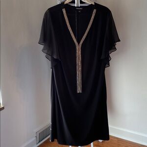 Roz & Ali “Little Black Dress” Sz Large